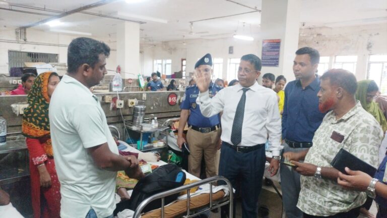 বাকেরগঞ্জে বোমা বিস্ফোরণে দগ্ধ হনুফা বেগমের মৃত্যু
