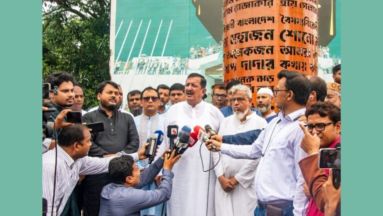 জুলাই শহীদ পরিবারের পাশে সরকার, মুক্তিযোদ্ধাদের মতো বিশেষ সুবিধার প্রতিশ্রুতি ভূমিমন্ত্রীর