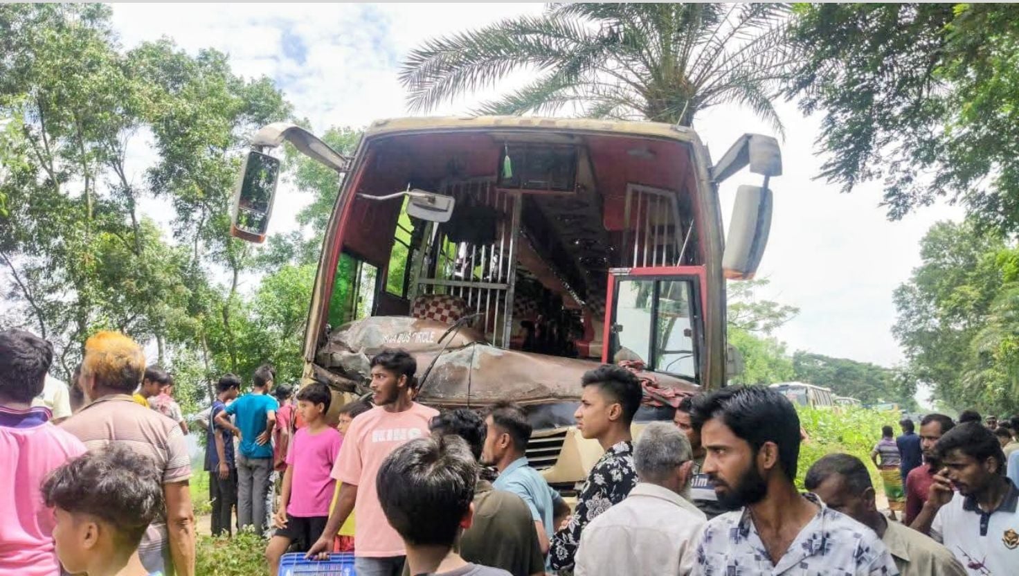নাটোরের গুরুদাসপুরে বাস ও ভুটভুটি সংঘর্ষে চার গরু ব্যবসায়ী নিহত