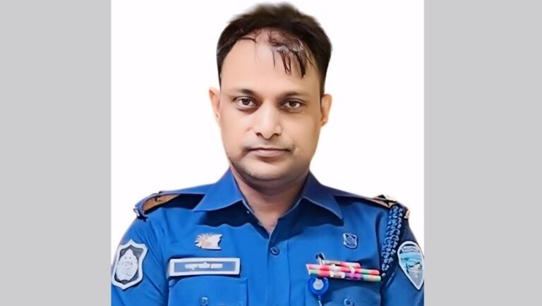 মামলা রেকর্ডে গড়িমসি ফেনীর দাগনভূঞা থানার ওসিকে প্রত্যাহারের নির্দেশ আদালতের