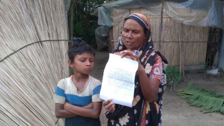 নাটোরে সৎ মাকে বাড়ি থেকে উচ্ছেদের হুমকি ও গাছ কাটার অভিযোগ