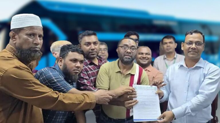 আইন মেনেই স্লিপার বাস নিয়ে আলোচনার আশ্বাস বিআরটিএ চেয়ারম্যানের