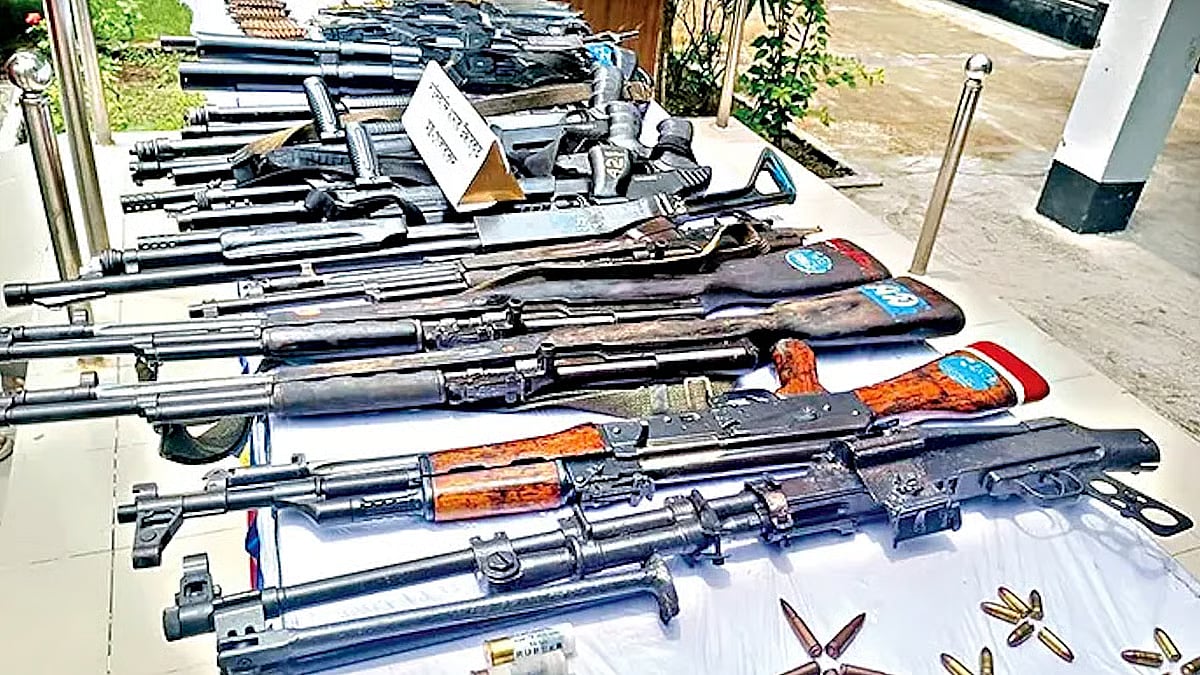 Stolen Police Arsenals and Escaped Convicts Fuel Security Concerns in Bangladesh