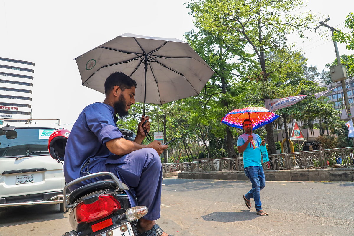 তীব্র তাপপ্রবাহে বড় ধরনের অর্থনৈতিক সংকটের মুখে ঢাকা ও কর্মঘণ্টা হ্রাসের ঝুঁকি বাড়ছে