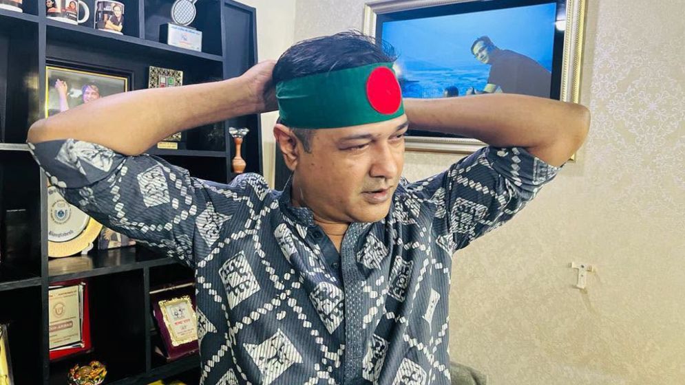Singer Asif Akbar Criticizes Political Culture and Institutional Decay in Bangladesh