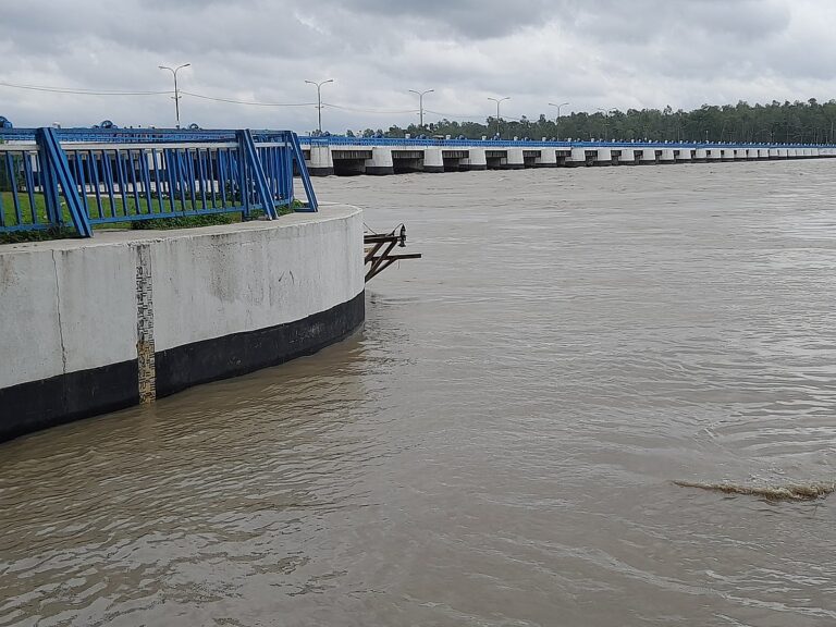 Teesta River water levels surpass danger mark in Nilphamari, flooding low-lying areas