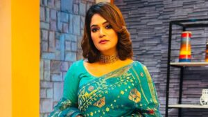 Television presenter Mousumi Mou survives serious road accident