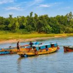 Worker killed in illegal sand mining accident on Bangladesh river