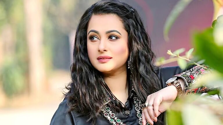 Purnima seeks challenging roles as classic film Subha returns to screen