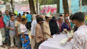 Student Volunteers in Tangail Provide Affordable Meals Through Five-Taka Initiative