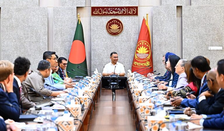 বিনিয়োগ সম্ভাবনা নিয়ে প্রধানমন্ত্রীর সঙ্গে বৈঠক করেছে যুক্তরাষ্ট্রের ব্যবসায়ী প্রতিনিধি দল