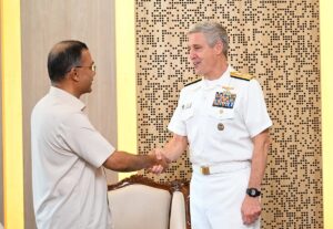 US Pacific Fleet Commander Meets Prime Minister to Strengthen Regional Security Ties