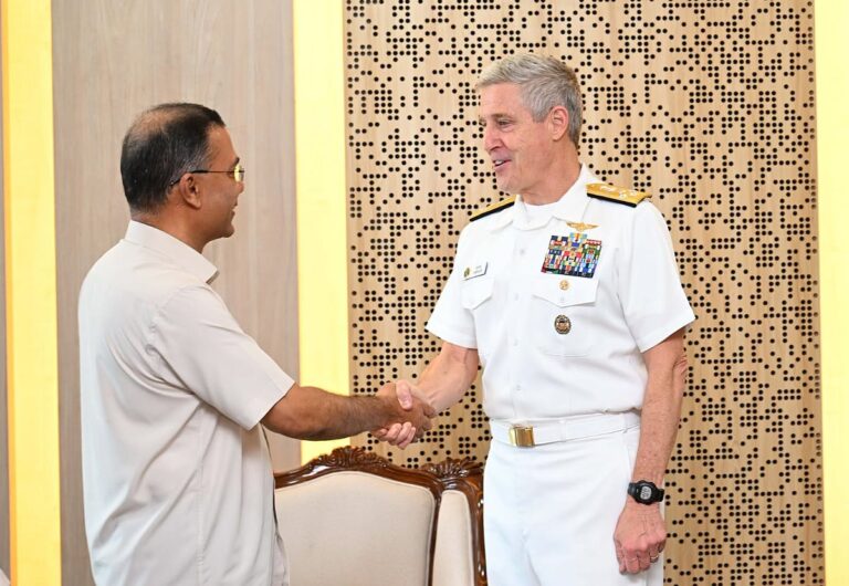 US Pacific Fleet Commander Meets Prime Minister to Strengthen Regional Security Ties