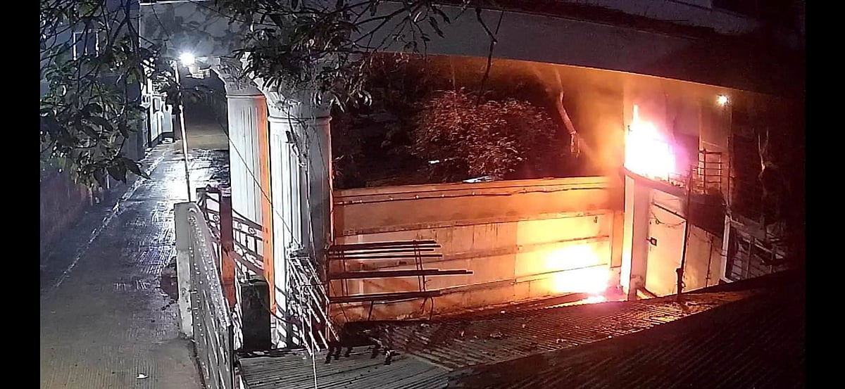 Arsonists target former education minister Mohibul Hassan Chowdhury’s family home in Chittagong