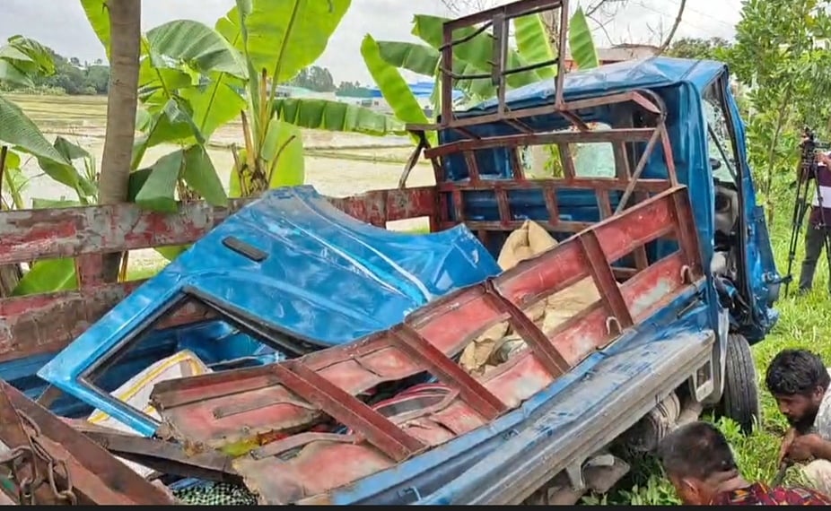 Four Killed in Head-on Collision Between Truck and Pickup in Bogura