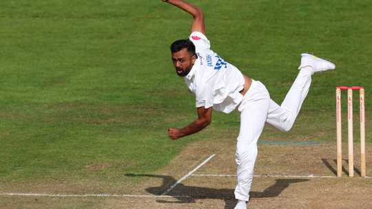 কাউন্টি চ্যাম্পিয়নশিপে সাসেক্সের হয়ে বল হাতে ফিরছেন জয়দেব উনাদকাট