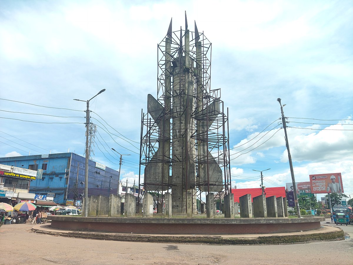 Sylhet Freedom Fighter Square remains unopened 14 months after completion due to lighting funding dispute