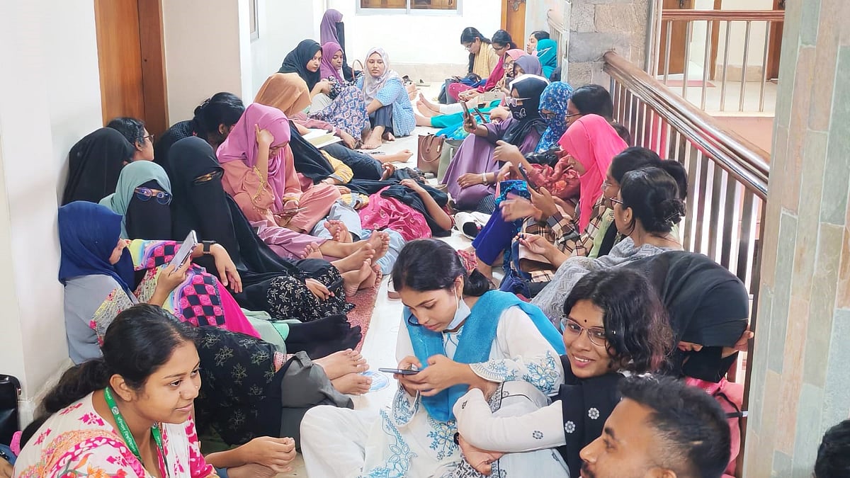 Barisal University Department Chair Resigns Following Student Hunger Strike Over Alleged Misconduct