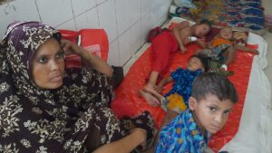 Measles outbreak hits Noakhali Upazila hospital as families struggle with medical costs