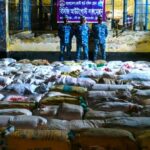 লালমোহনে কোস্ট গার্ডের অভিযানে সাড়ে ৫ হাজার কেজি নিষিদ্ধ পলিথিন জব্দ