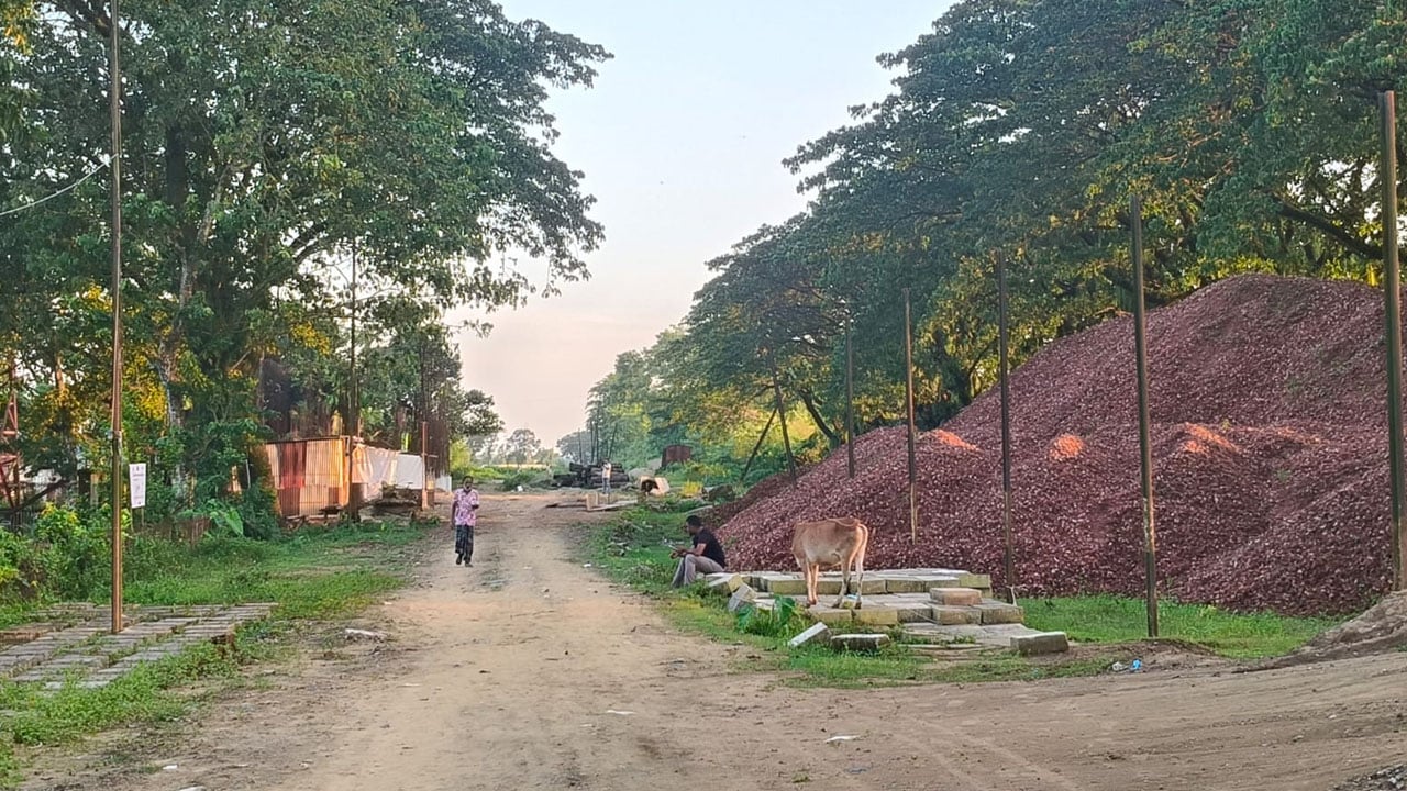 ২১৭ কোটি টাকার সিলেট-ছাতক রেল প্রকল্প ধীরগতিতে চার বছরেও অনিশ্চিত ট্রেন চলাচল