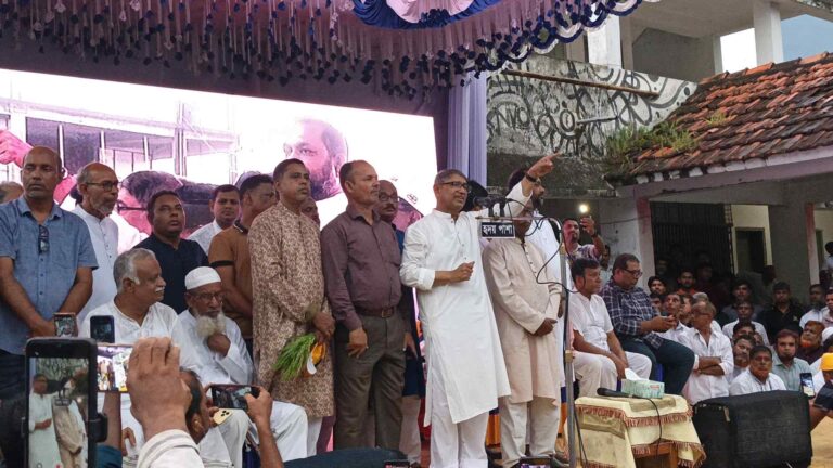 সখিপুরের আটিয়া বন অধ্যাদেশ বাতিলের প্রতিশ্রুতি দিলেন আহমেদ আযম খান