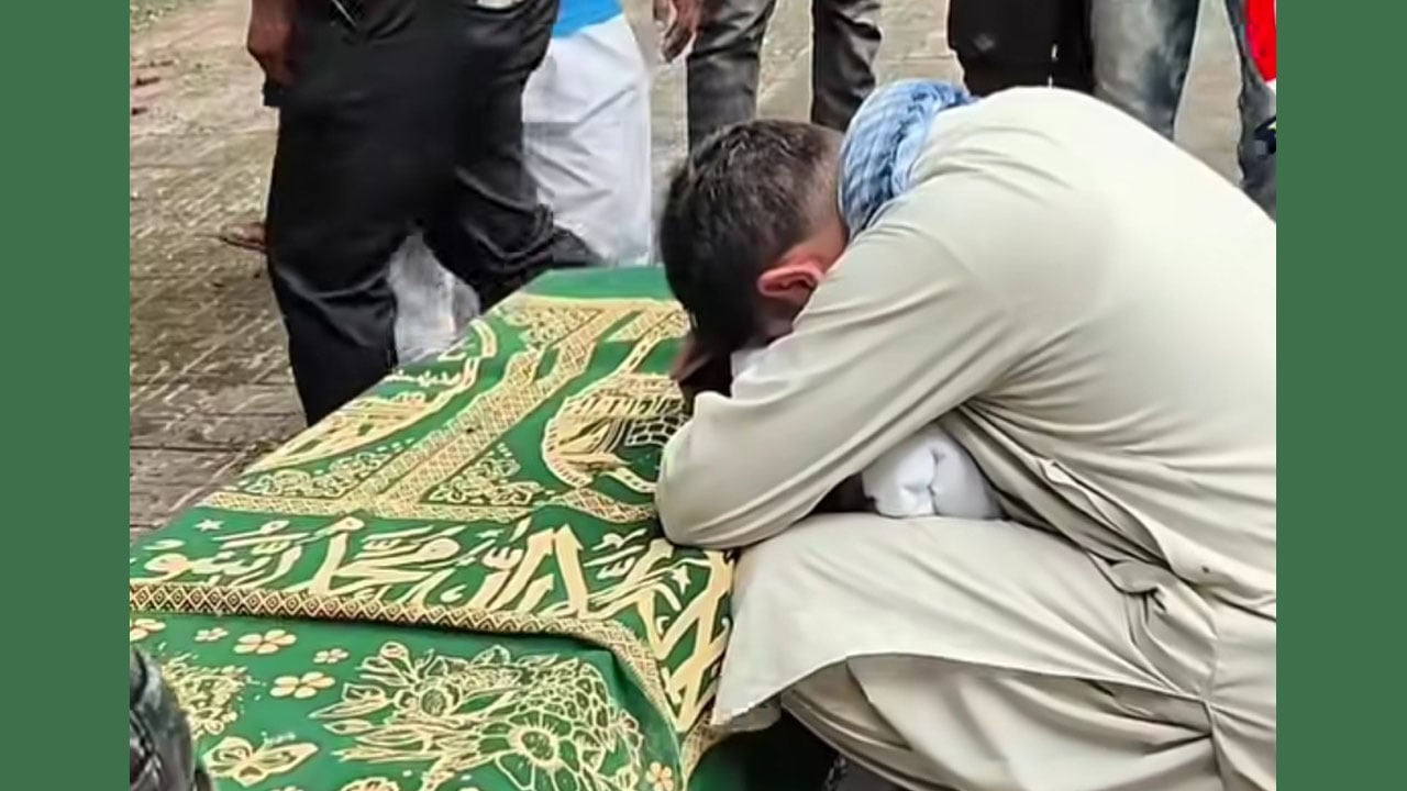 ১৪০ দিন পর ঝিনাইদহ থেকে আফগান নাগরিকের লাশ উত্তোলন ও স্বজনের কাছে হস্তান্তর