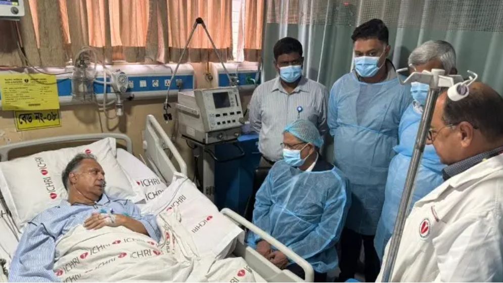 হাসপাতালে চিকিৎসাধীন বিদ্যুৎমন্ত্রী টুকুর শারীরিক অবস্থার খোঁজ নিলেন রাষ্ট্রপতি ফখরুল
