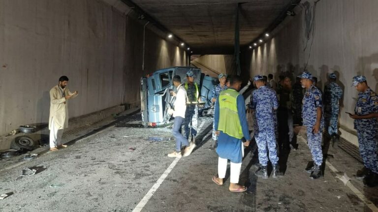শাহজালাল বিমানবন্দরে বিমানবাহিনীর পিকআপ দুর্ঘটনায় তিন সদস্য নিহত আহত চার